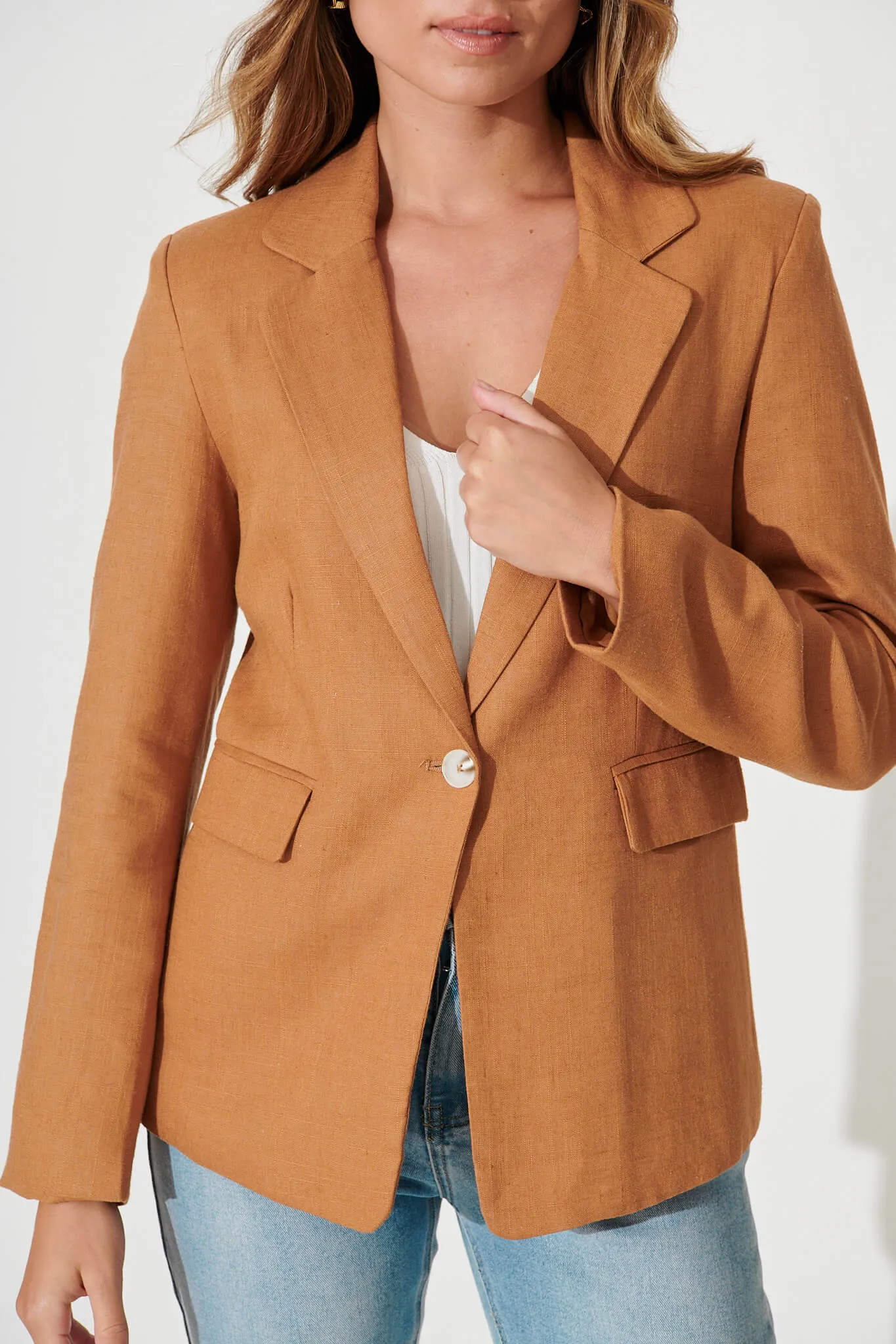 Deborah Blazer In Tan Linen Blend