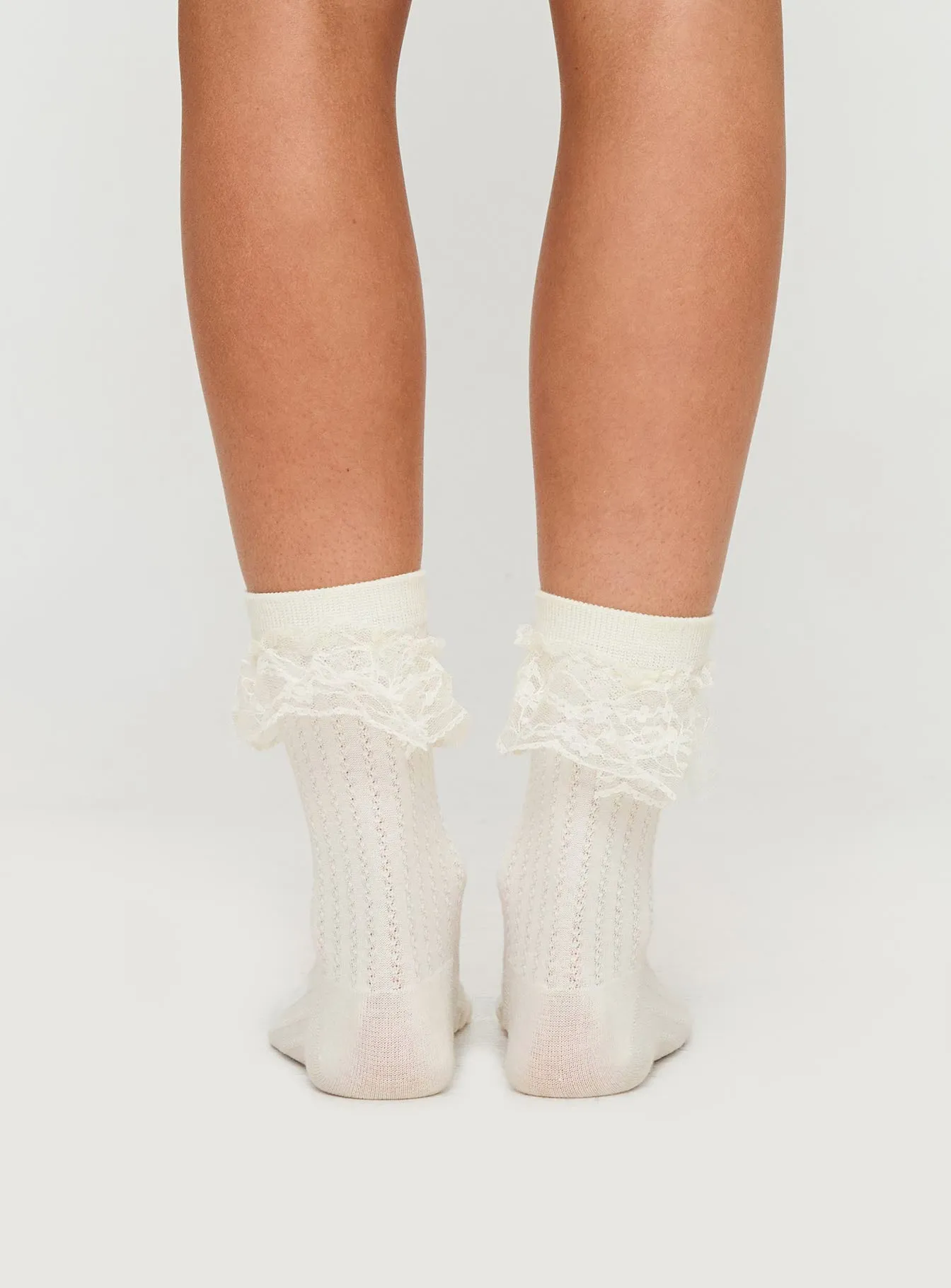 Josefina Frill Sock White