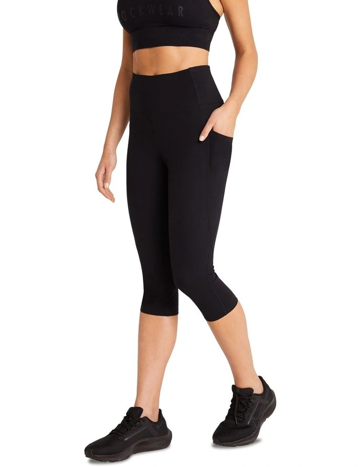 Luxesoft Pocket 3/4 Tights in Black