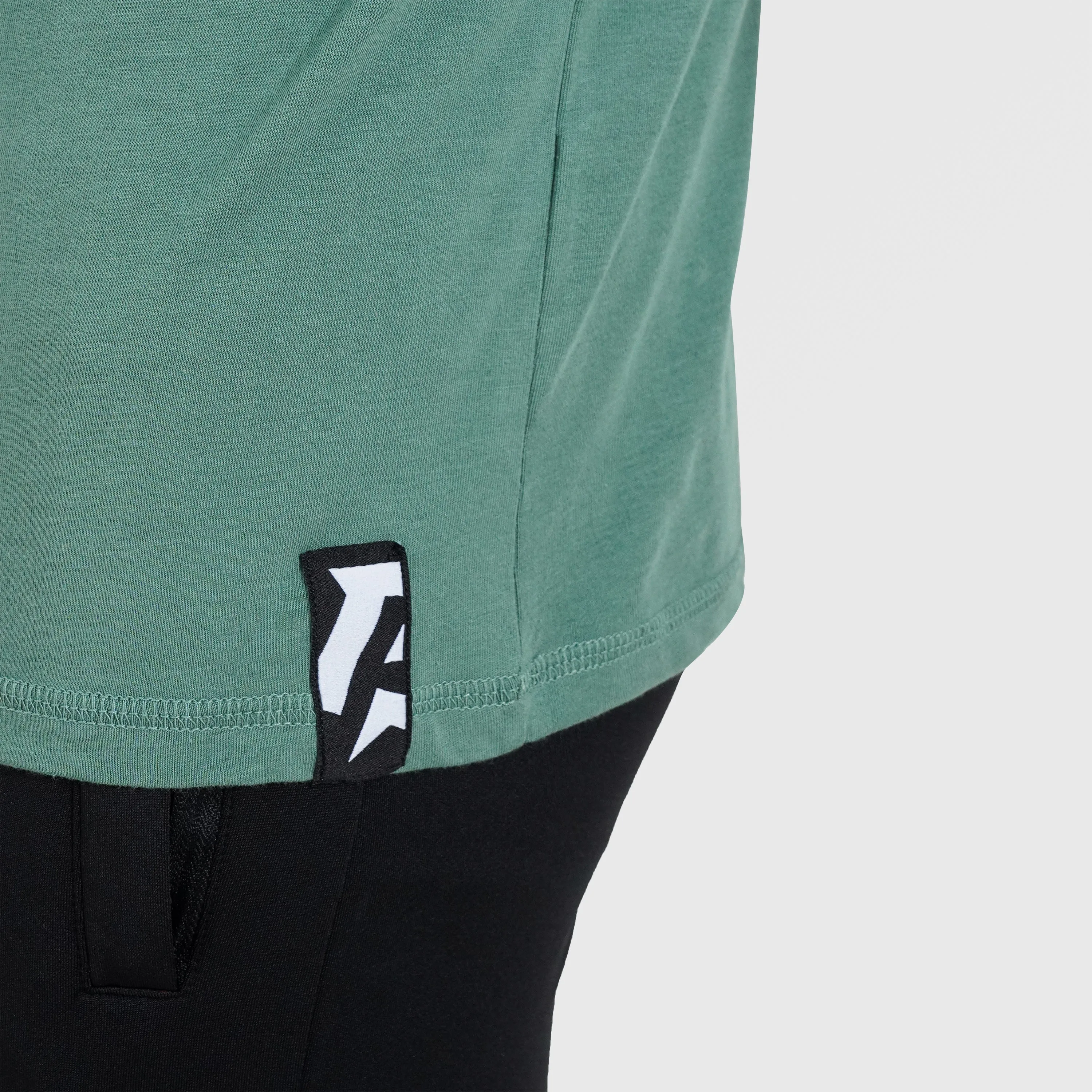 M024 Long Sleeves Tee (Green)