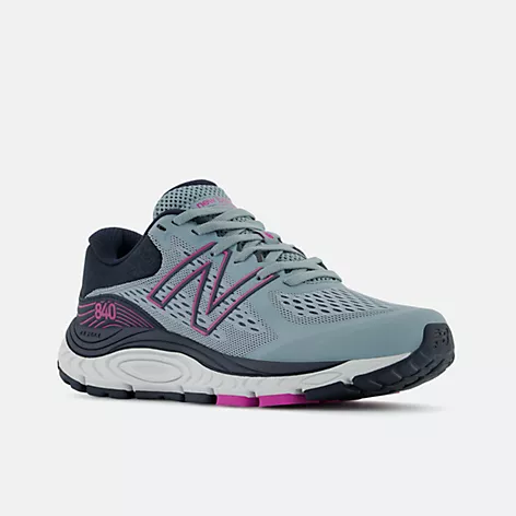 New Balance Womens 840v5 Athletic Shoes- Cyclone