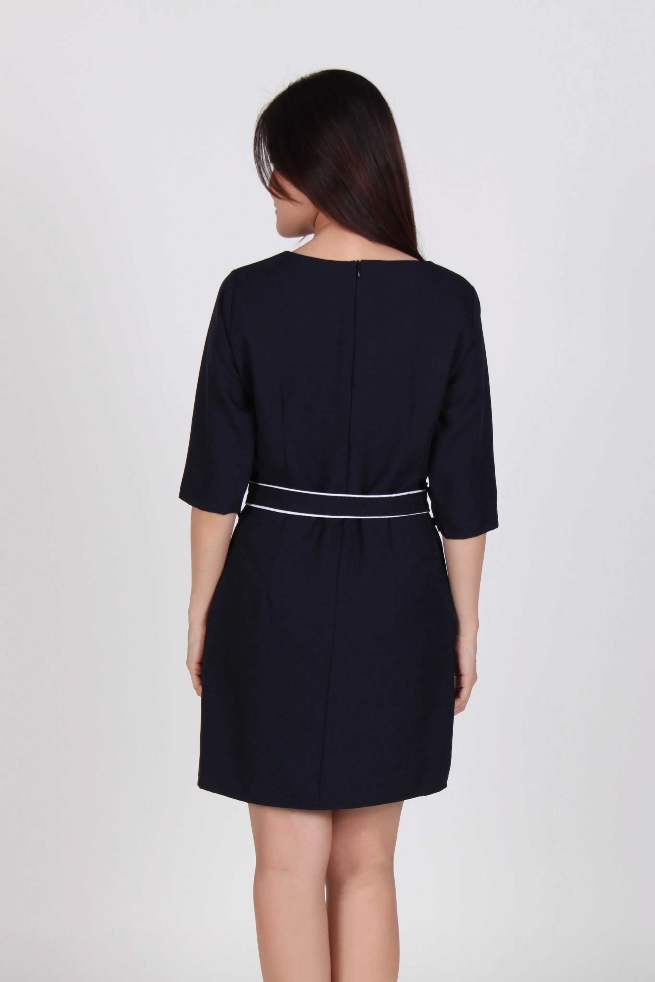 Quarter Sleeve Contrast Front Tie Dress in Navy Blue