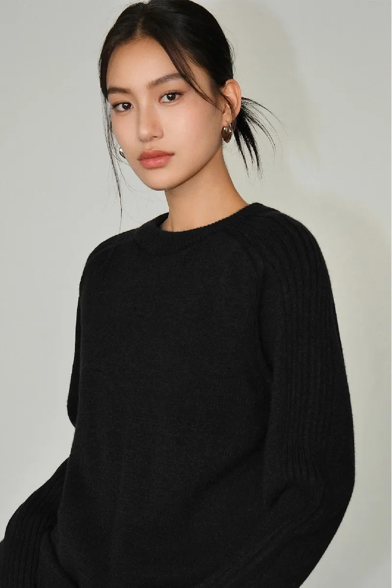 Round Neck Winter Sweater