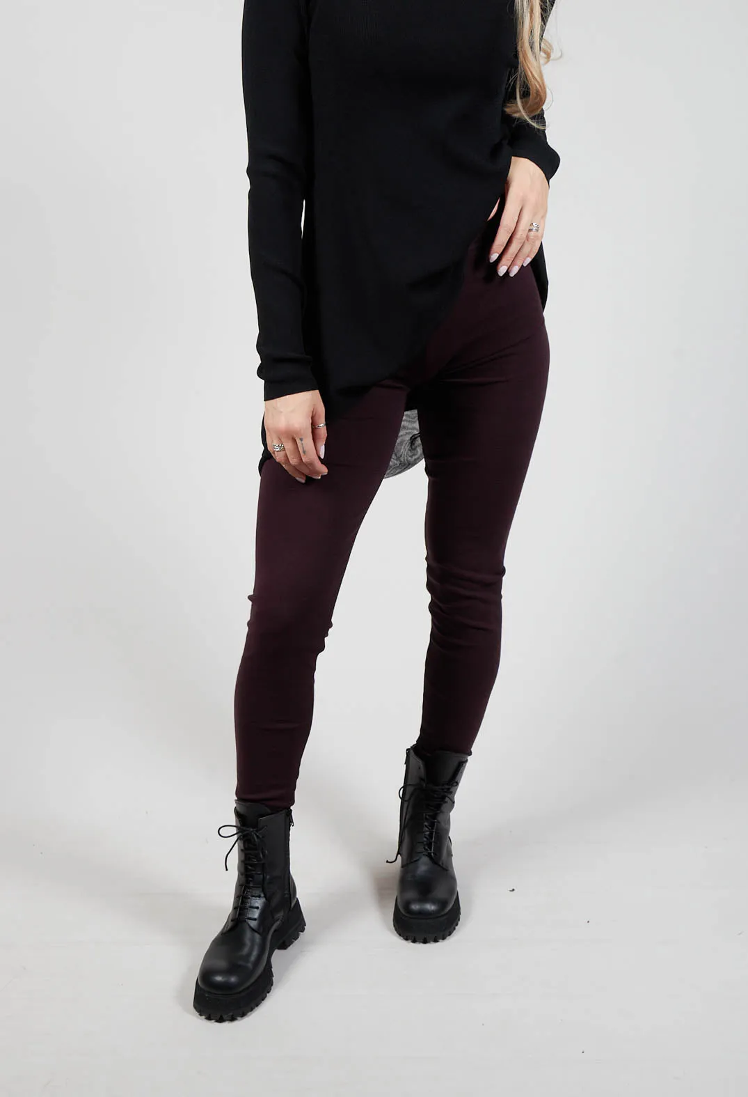 Stretch Fit Long Leggings in Plum